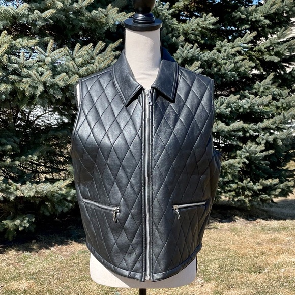 🔥MAKE OFFER🔥Women’s GENERRA riding vest🔥 - Picture 1 of 4